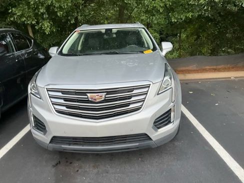 Used 2017 Cadillac XT5 Luxury w/ Driver Awareness Package FWD image 12