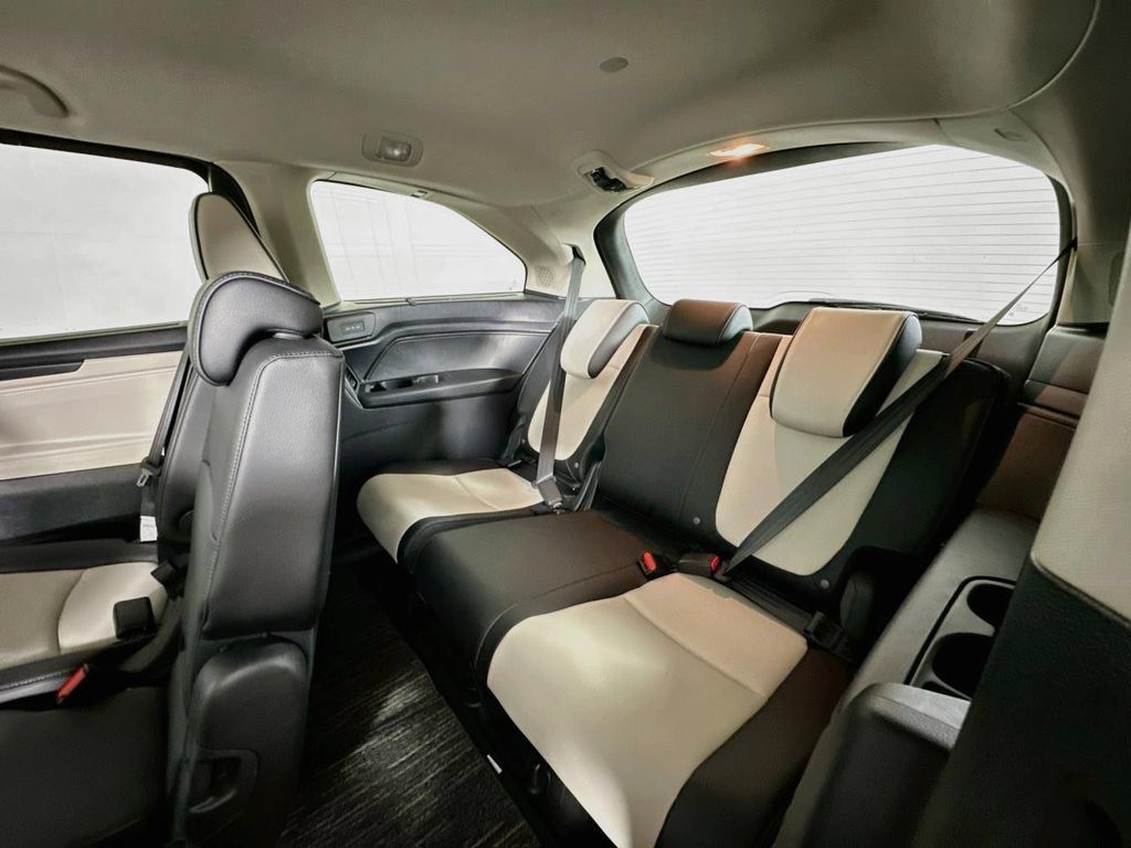 Used 2026 Honda Odyssey Elite image 27