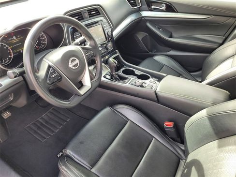 Used 2023 Nissan Maxima SV w/ Floor Mat Group image 9