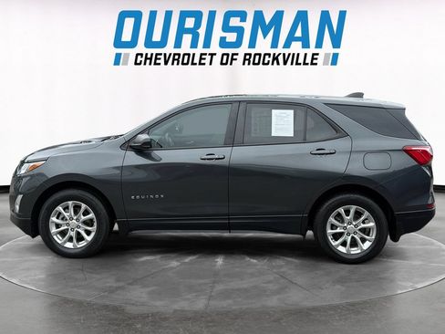Used 2020 Chevrolet Equinox LS w/ LS Convenience Package FWD image 2