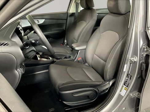Used 2024 Kia Forte LXS FWD image 20