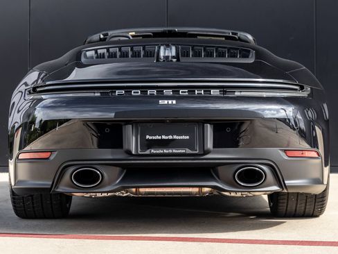 Certified 2026 Porsche 911 Carrera RWD image 11