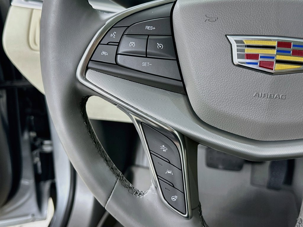 Certified 2025 Cadillac XT5 Premium Luxury w/ Technology Package AWD/4WD image 12