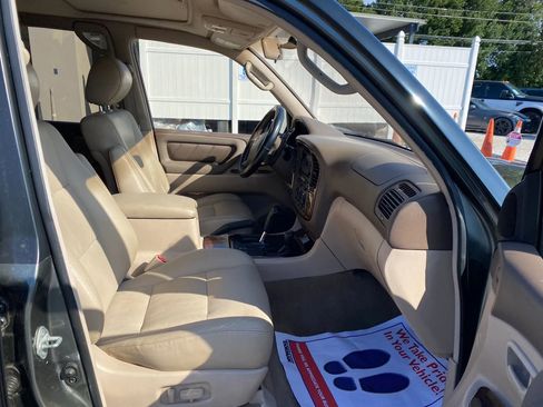 Used 1998 Toyota Land Cruiser image 2