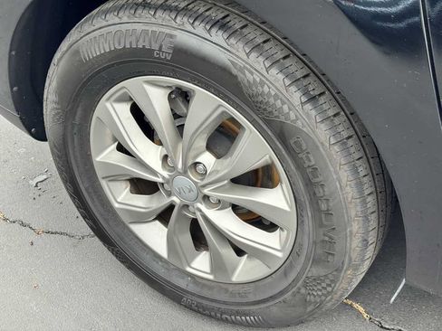 Used 2019 Kia Sedona L FWD image 17