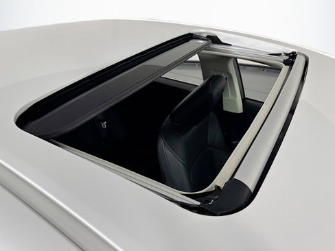 Used 2025 Lexus ES 350 ES 350 w/ Accessory Package (Z2) image 21