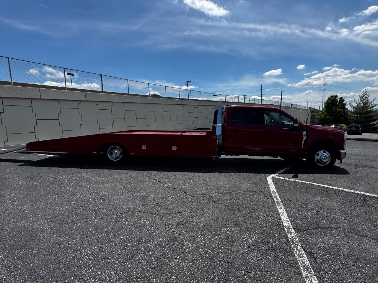 Used 2024 Ford F350 XLT w/ XLT Value Package RWD image 17