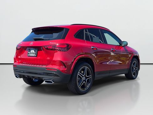 Used 2026 Mercedes-Benz GLA 250 4MATIC image 6