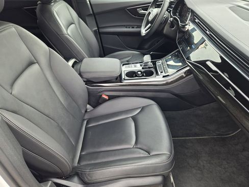 Used 2025 Audi Q7 3.0T Premium Plus image 18