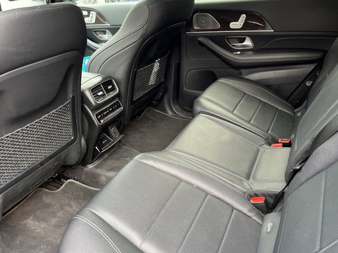 Used 2021 Mercedes-Benz GLS 450 4MATIC image 9