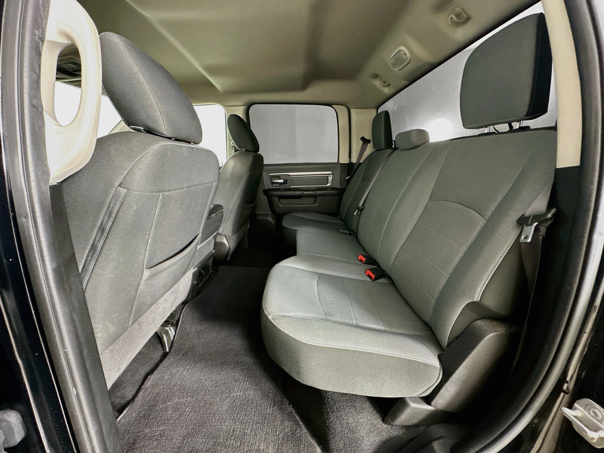 Used 2021 RAM 1500 Classic SLT AWD/4WD image 26