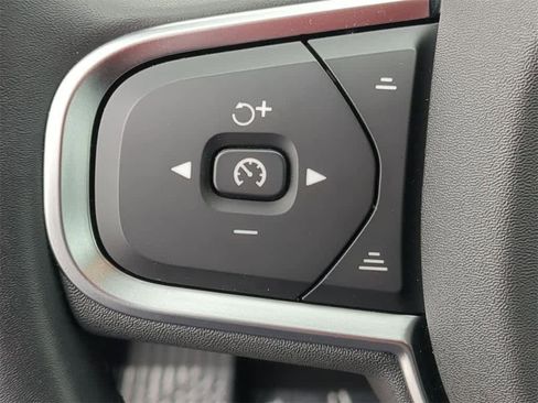 Certified 2025 Volvo XC60 T8 Core w/ Protection Package Premier image 22