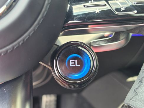Used 2025 Mercedes-Benz S 63 AMG S image 16