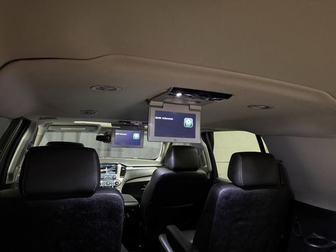 Used 2016 Chevrolet Suburban LTZ image 25