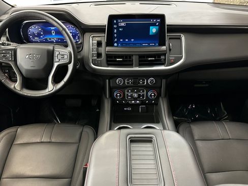 Used 2022 Chevrolet Suburban RST w/ Luxury Package image 16