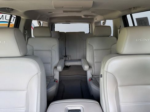 Used 2019 GMC Yukon XL Denali w/ Denali Ultimate Package image 24