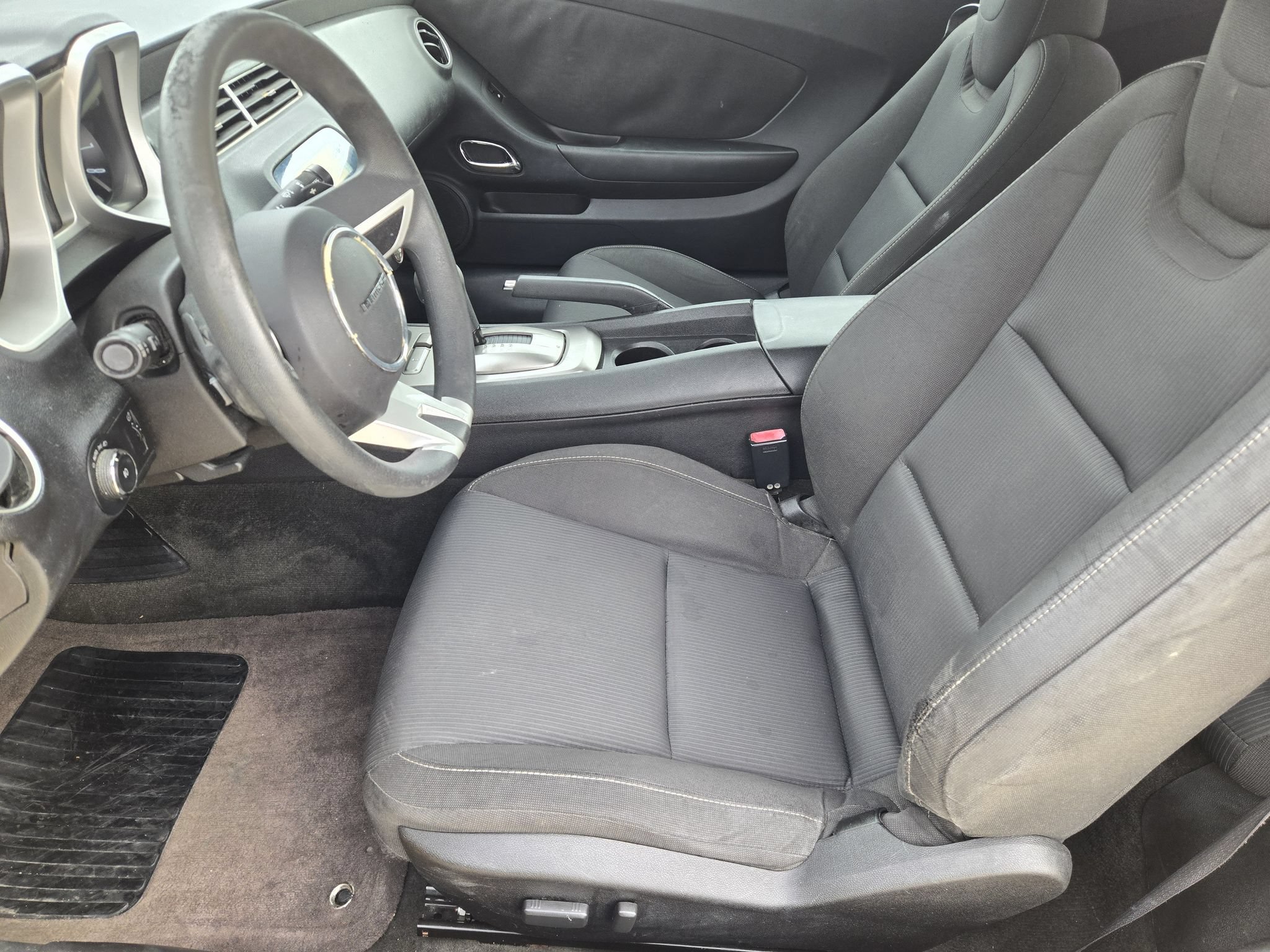 Used 2010 Chevrolet Camaro LT RWD image 13