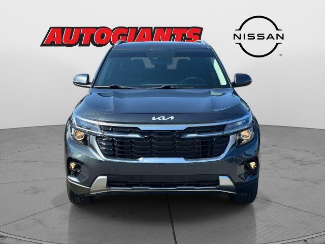 Used 2025 Kia Seltos EX AWD/4WD image 9