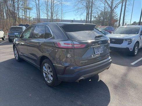 Used 2019 Ford Edge Titanium w/ Equipment Group 301A image 8