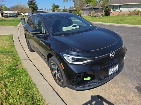 Used 2023 Volkswagen ID.4 Pro S image 3