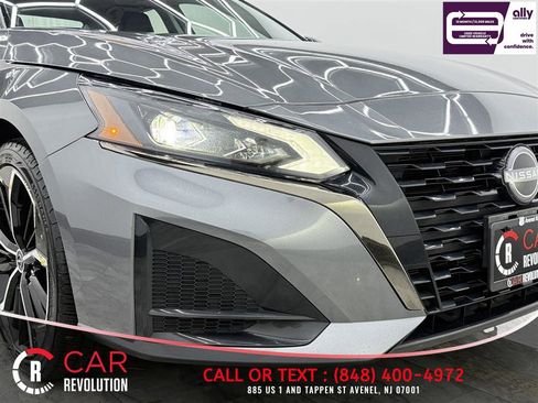 Used 2023 Nissan Altima 2.5 SR FWD image 37
