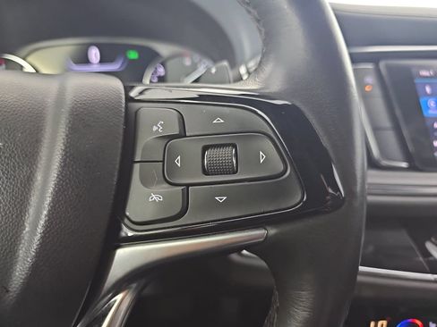 Used 2023 Buick Enclave Premium w/ Experience Buick Package FWD image 18