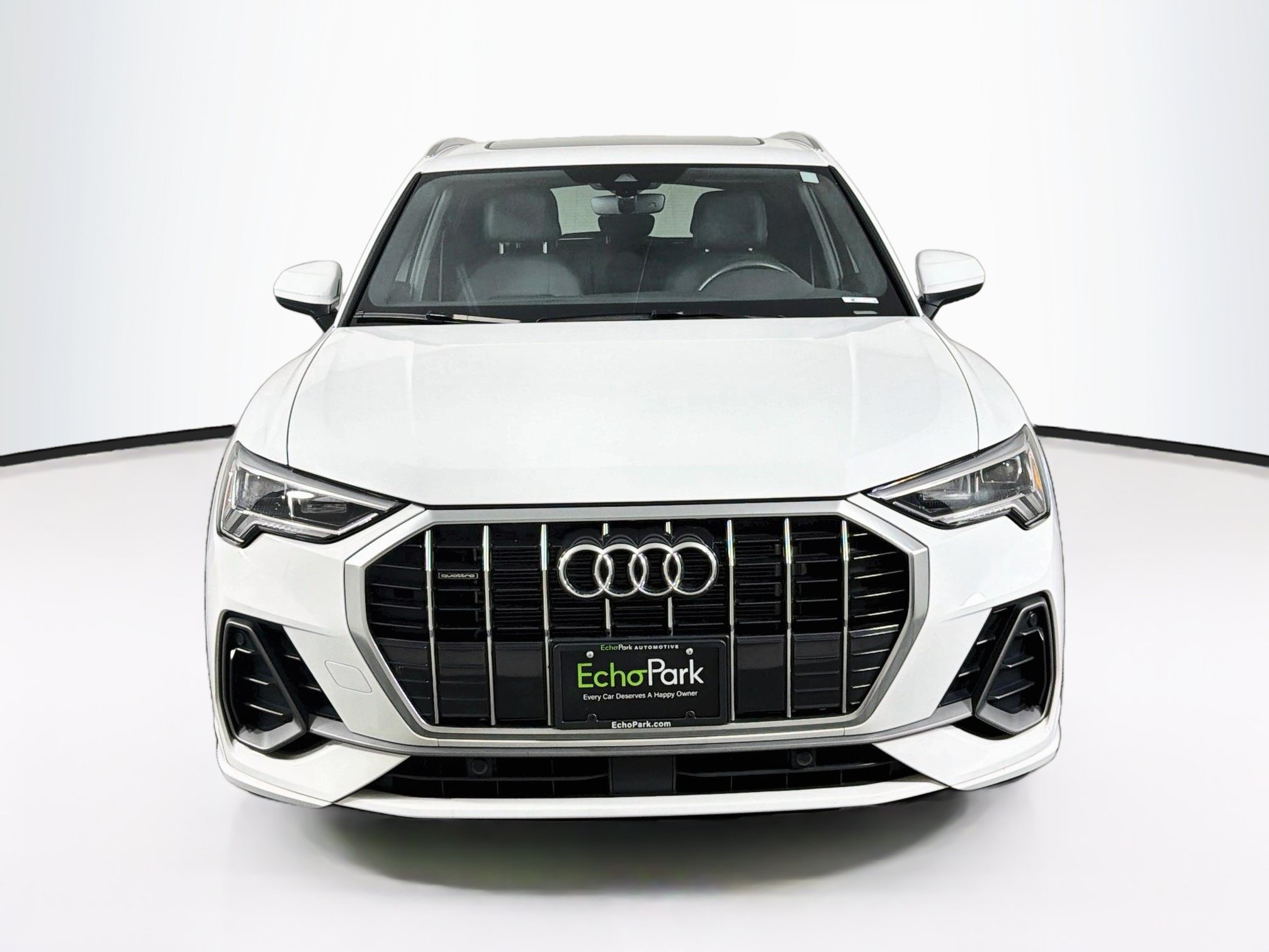 Used 2023 Audi Q3 2.0T Premium AWD/4WD image 2