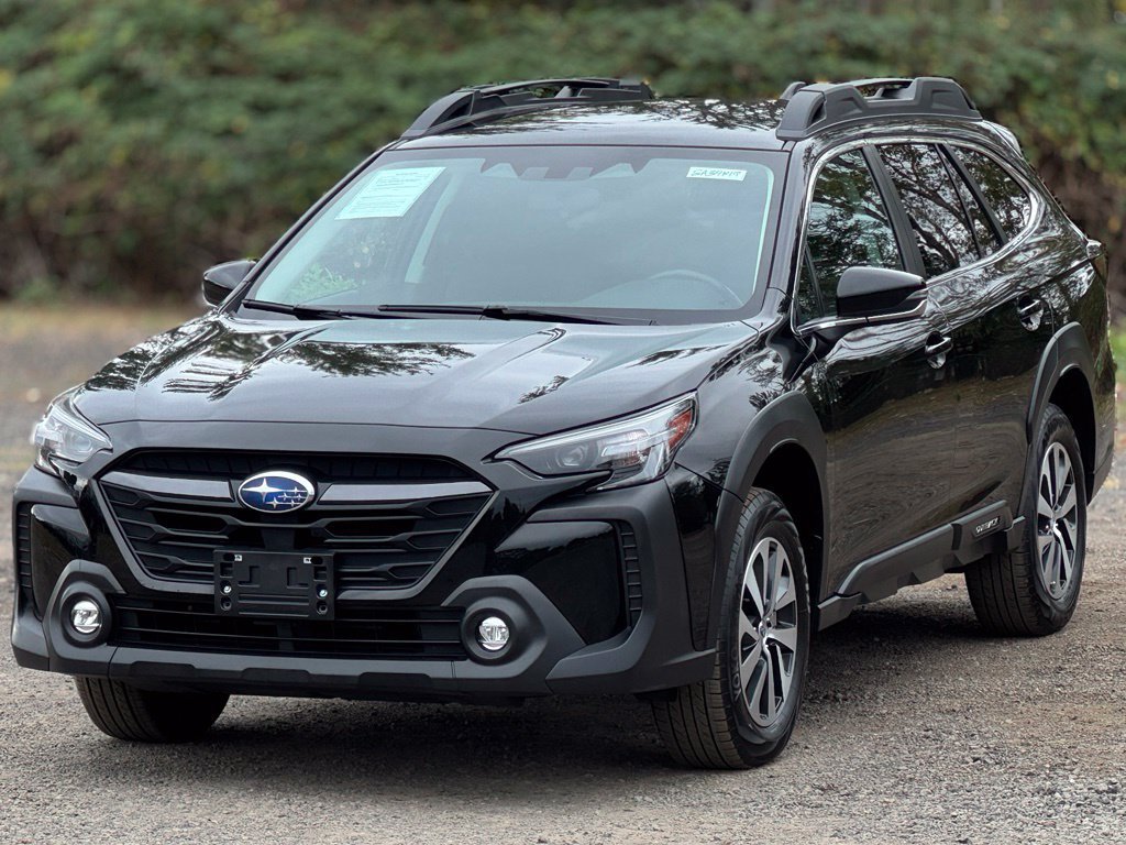 Certified 2023 Subaru Outback Premium AWD/4WD image 3