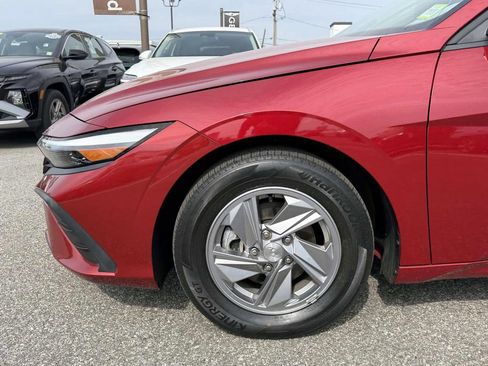 Certified 2024 Hyundai Elantra SE FWD image 10