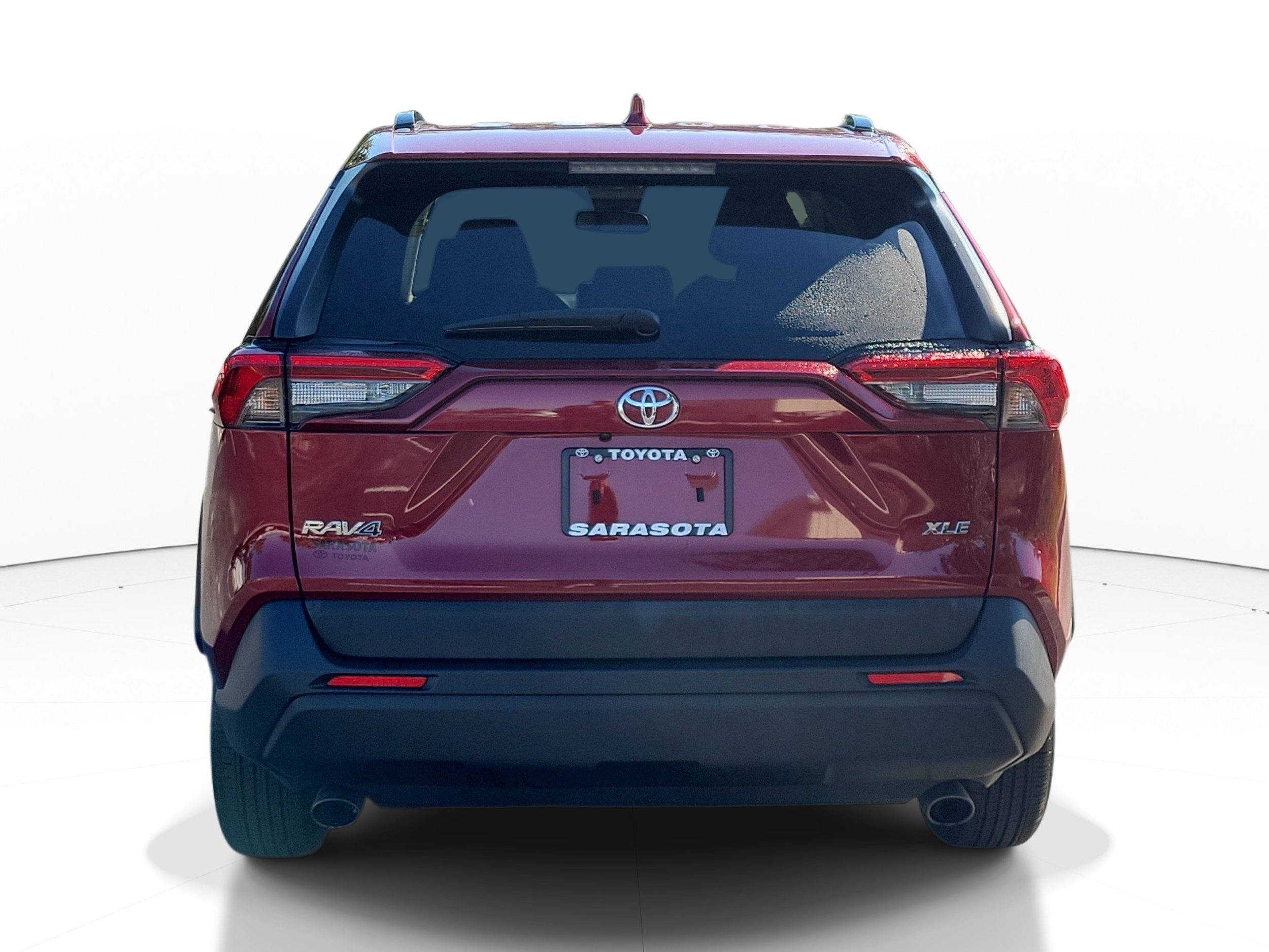 Used 2023 Toyota RAV4 XLE FWD image 5