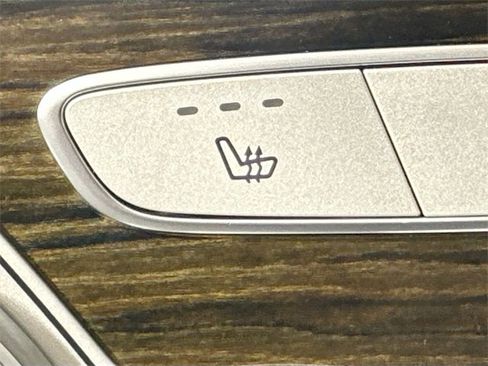 Used 2017 Mercedes-Benz C 300 4MATIC Sedan image 17