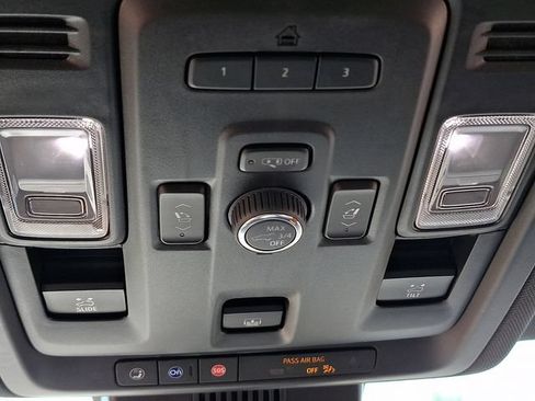 Used 2023 Chevrolet Tahoe High Country AWD/4WD image 27