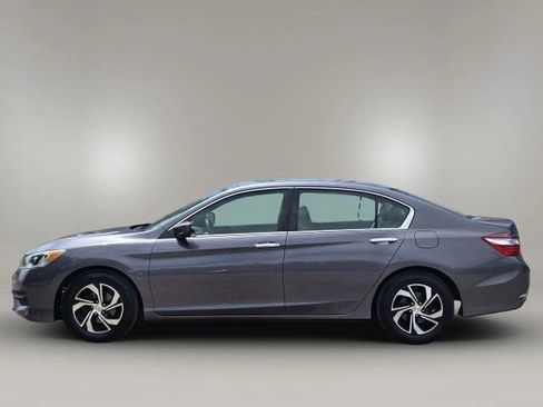 Used 2017 Honda Accord LX image 8