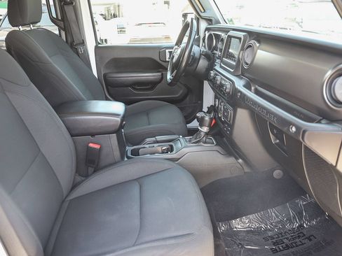 Used 2022 Jeep Wrangler Unlimited Sport AWD/4WD image 15