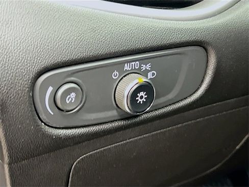 Used 2024 Chevrolet Malibu LT image 17