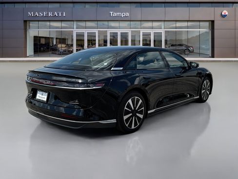 Used 2024 Lucid Air Touring AWD/4WD image 3