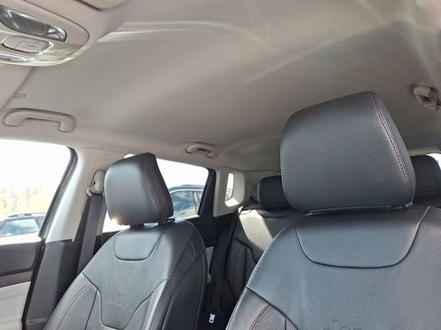 Certified 2022 Jeep Compass Limited image 14