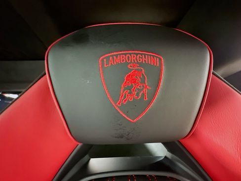 Used 2024 Lamborghini Revuelto AWD/4WD image 37