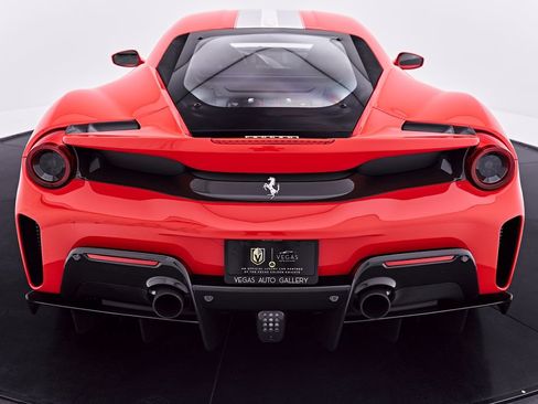Used 2020 Ferrari 488 Pista Coupe RWD image 47