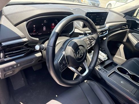 Used 2025 Acura MDX FWD image 4