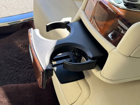 Used 2013 Rolls-Royce Ghost REAR THEATRE / MASSAGE SEATS / image 58