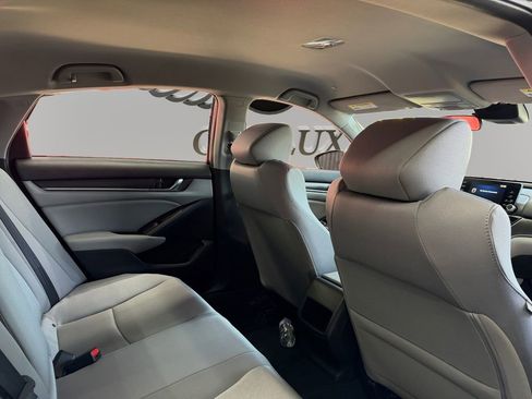 Used 2018 Honda Accord LX image 22
