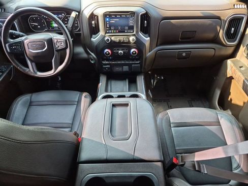 Used 2022 GMC Sierra 2500 Denali w/ Denali Ultimate Package AWD/4WD image 30