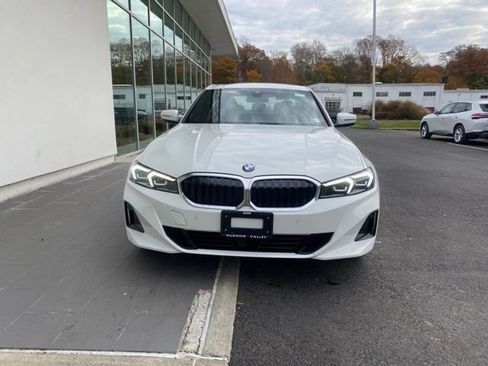 Used 2025 BMW 330i xDrive Sedan w/ Convenience Package image 6