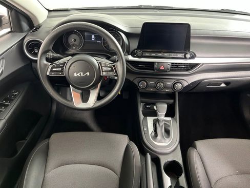 Used 2023 Kia Forte LXS FWD image 3