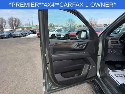 Used 2023 Chevrolet Suburban Premier image 32