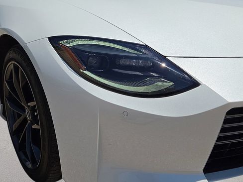 Used 2024 Nissan Z Performance w/ Floor Mat Package RWD image 9