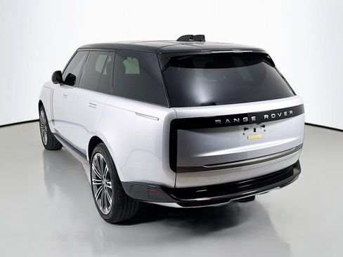 Used 2025 Land Rover Range Rover SE AWD/4WD image 5
