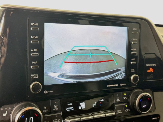 Certified 2022 Toyota Highlander XLE FWD image 15
