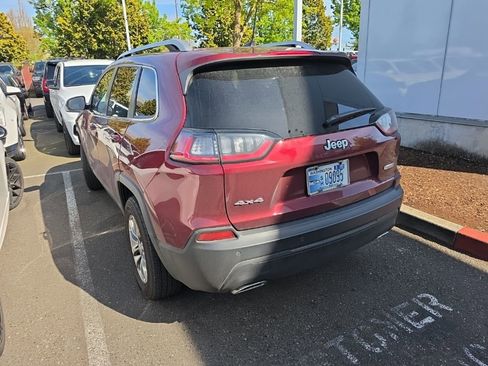 Certified 2021 Jeep Cherokee Latitude Lux w/ Comfort/Convenience Group AWD/4WD image 3